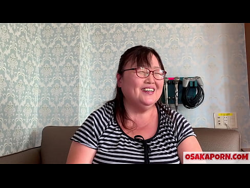 ❤️ Feit japönsk mamma sýnir risastóra brjósta sína og hefur gaman af kynlífsleikfangi. 51 árs gömul asísk móðir talar um kynlífsreynslu sína. Yukiko 1 OSAKAPORN feitur milf ❤ Kynlíf á klám is.verhentai.ru ☑
