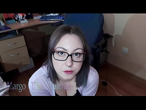 ❤️ Kynþokkafull stelpa með gleraugu sýgur dildó djúpt á myndavélinni ❤ Kynlíf á klám is.verhentai.ru ☑